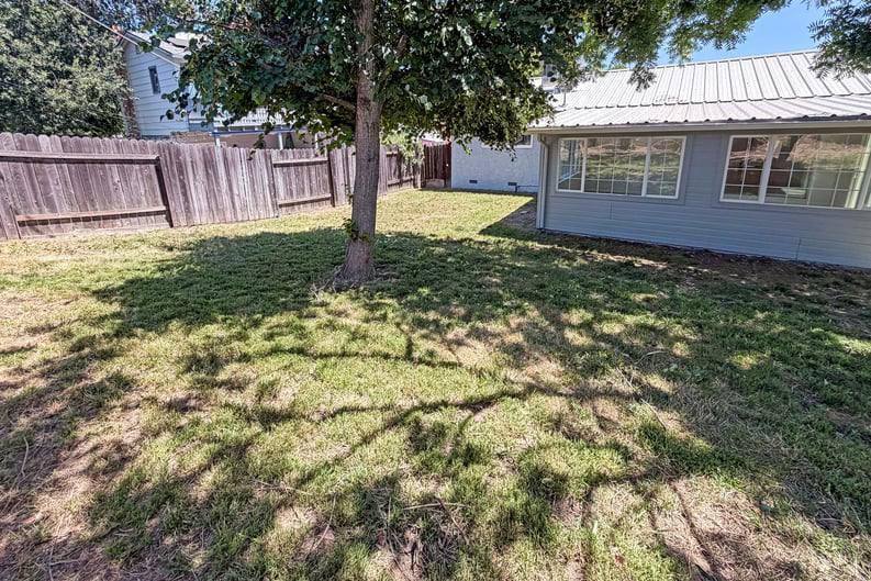 House for rent at 7827 Glen Tree Dr, Citrus Heights, CA 95610