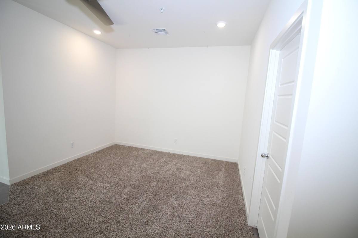 Townhouse for rent at 2215 W Harmont Dr, Phoenix, AZ 85021