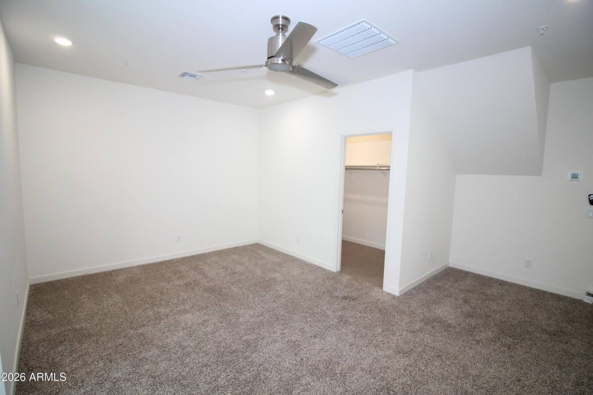 Townhouse for rent at 2215 W Harmont Dr, Phoenix, AZ 85021