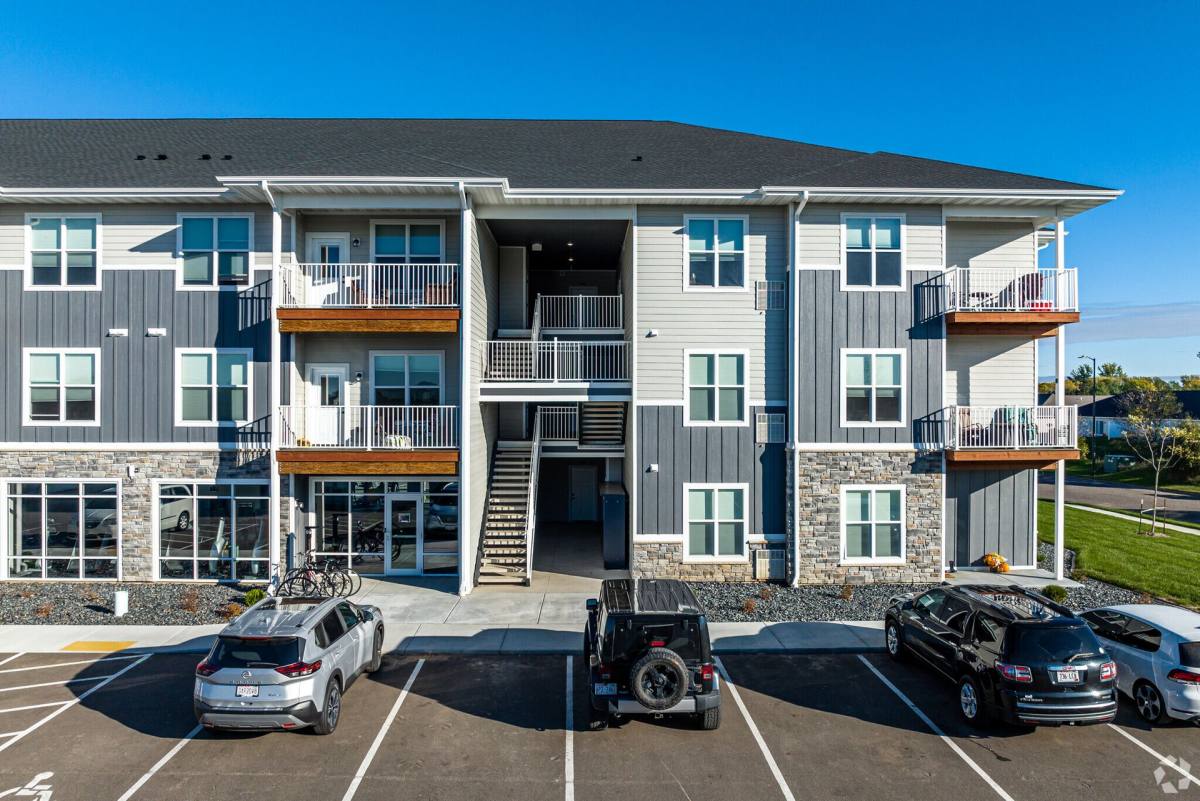 Apartment for rent at 1612 Dorset Lane, New Richmond, WI 54017