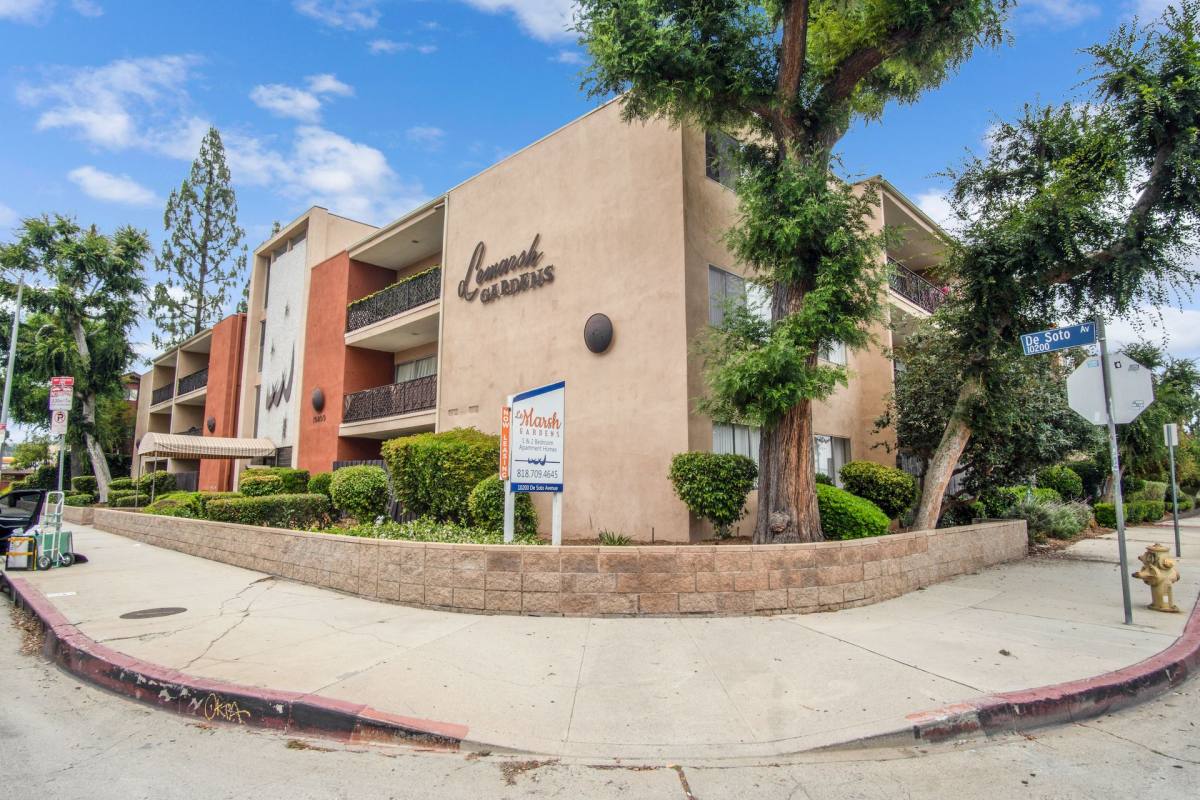Apartment for rent at 10200 De Soto Ave, Chatsworth, CA 91311