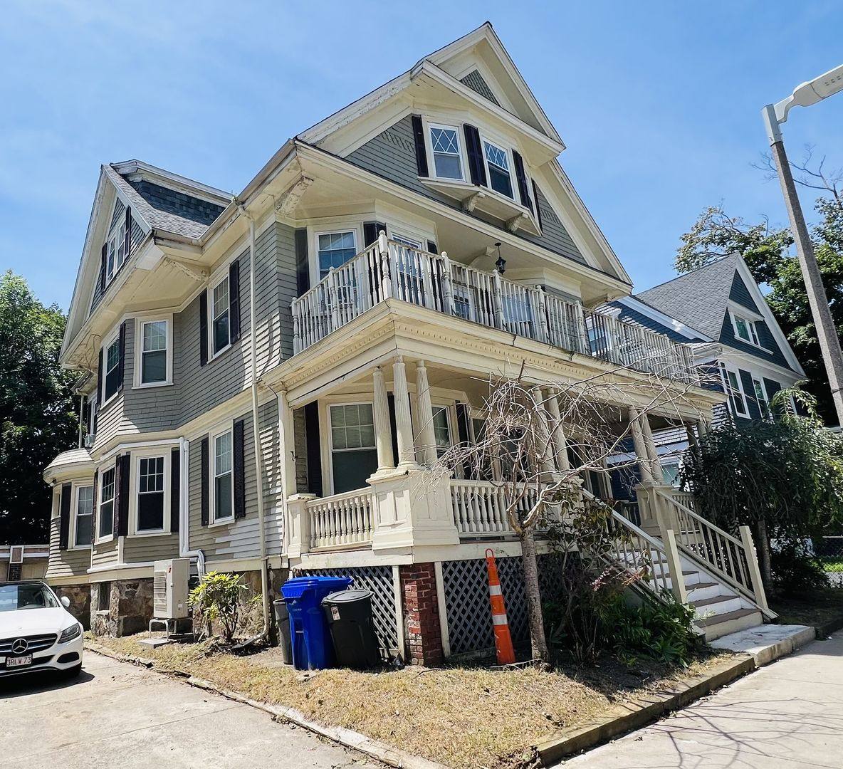 Apartment for rent at 9 Abbotsford St #3, Dorchester, MA 02121