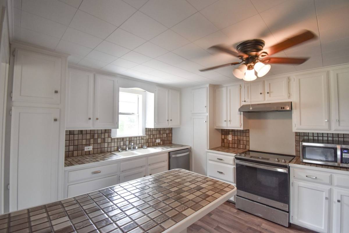 House for rent at 13292 Highway 110 N, Tyler, TX 75704