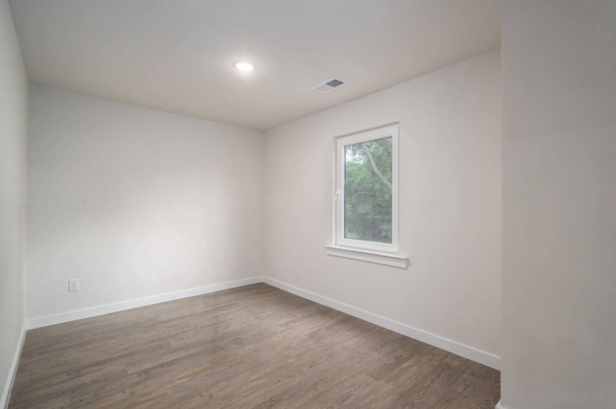Townhouse for rent at 22nd St SW, Hickory, NC 28602