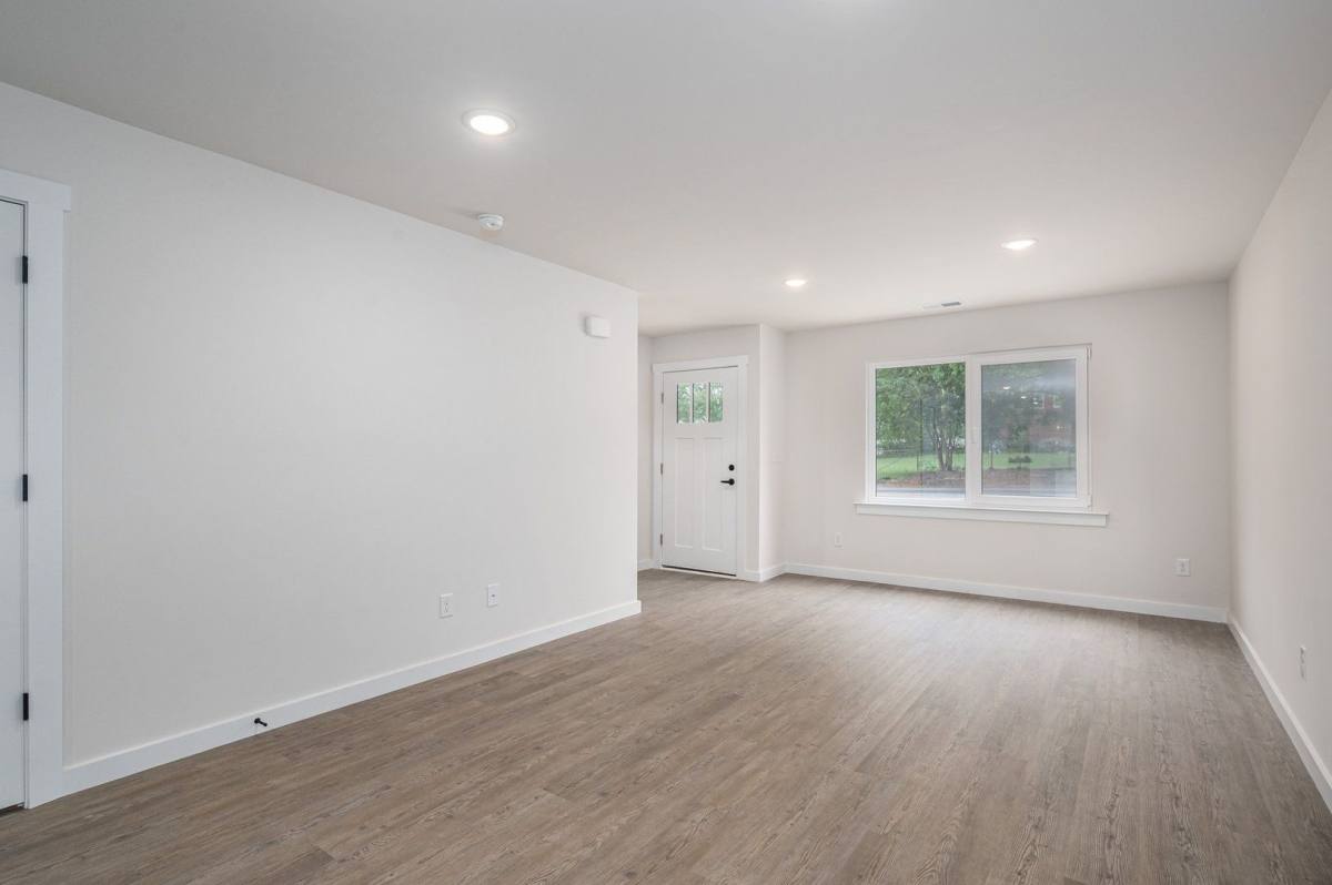 Townhouse for rent at 22nd St SW, Hickory, NC 28602