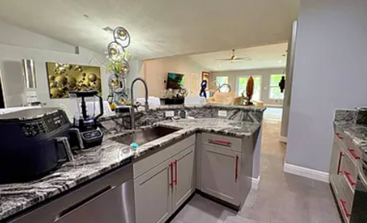 Apartment for rent at 2450 SW Cameo Blvd, Port Saint Lucie, FL 34953