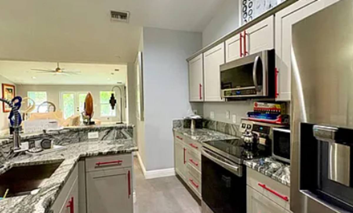 Apartment for rent at 2450 SW Cameo Blvd, Port Saint Lucie, FL 34953