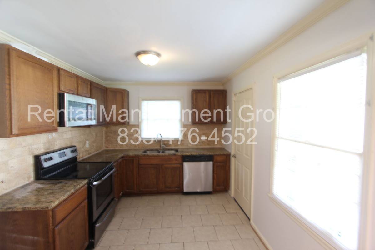 House for rent at 201 Rose Dr, Birmingham, AL 35215
