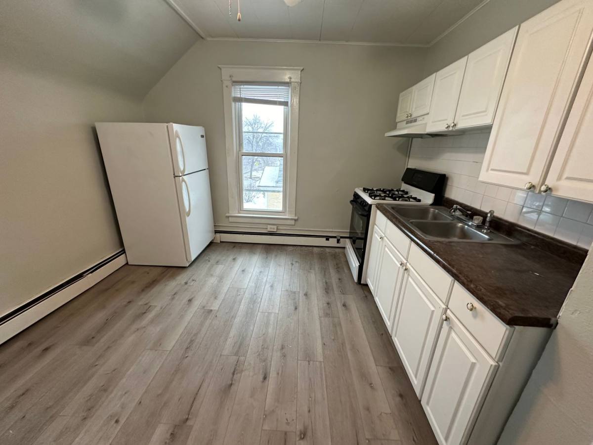 Apartment for rent at 409 Collins Ave, Mandan, ND 58554