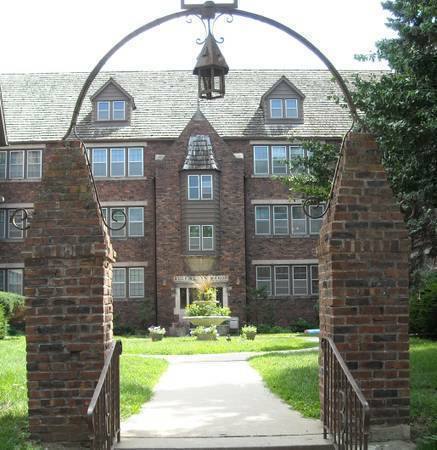 Apartment for rent at 4817-4821 Chicago St, Omaha, NE 68132