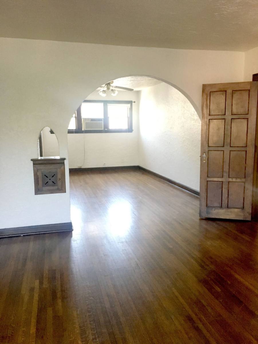Apartment for rent at 4817-4821 Chicago St, Omaha, NE 68132