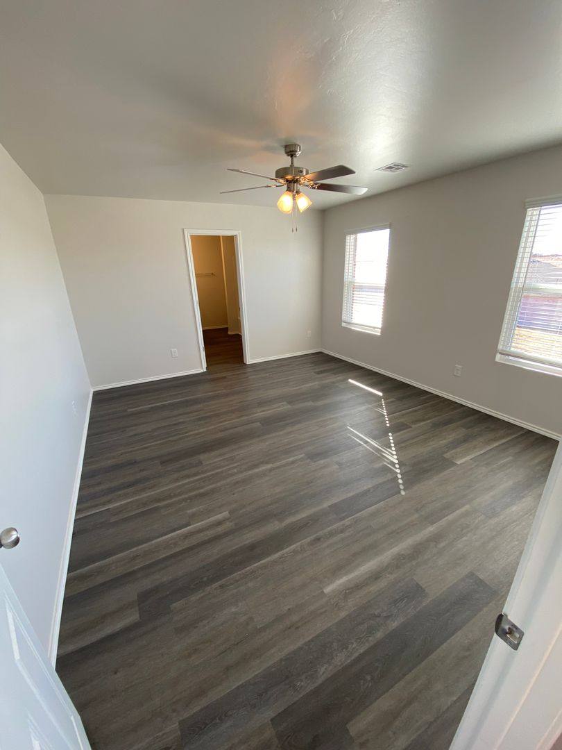 House for rent at 11708 NW 96th St, Yukon, OK 73099