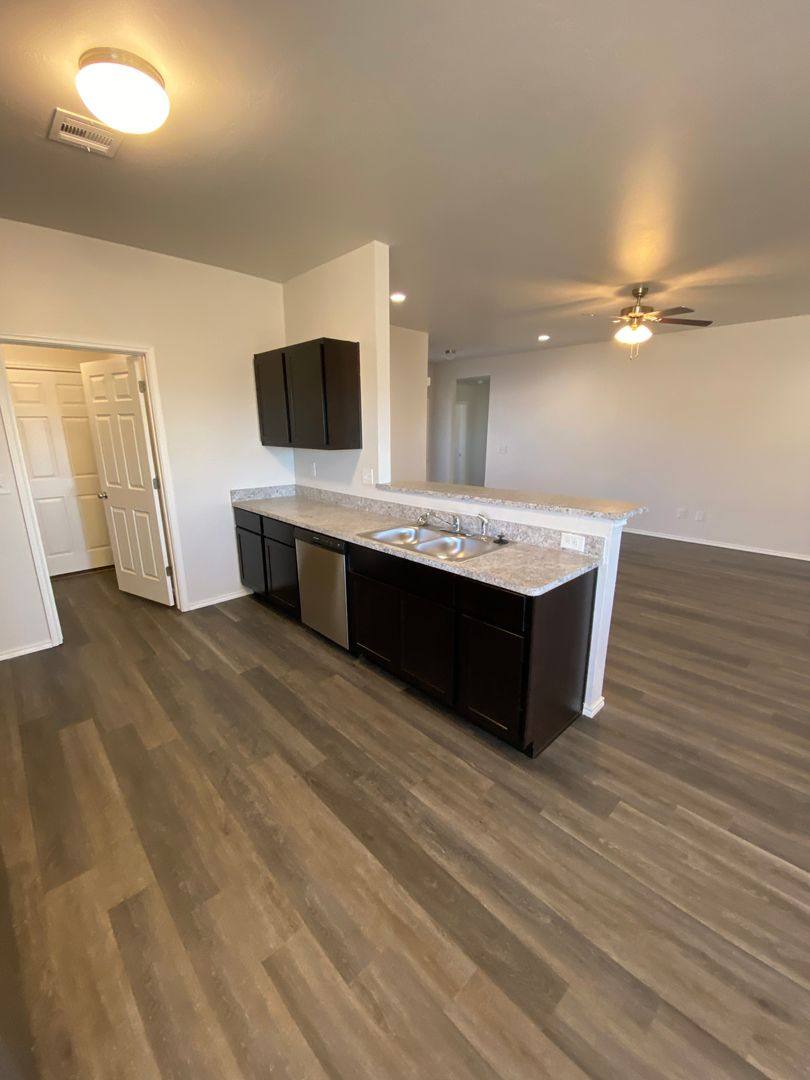 House for rent at 11708 NW 96th St, Yukon, OK 73099