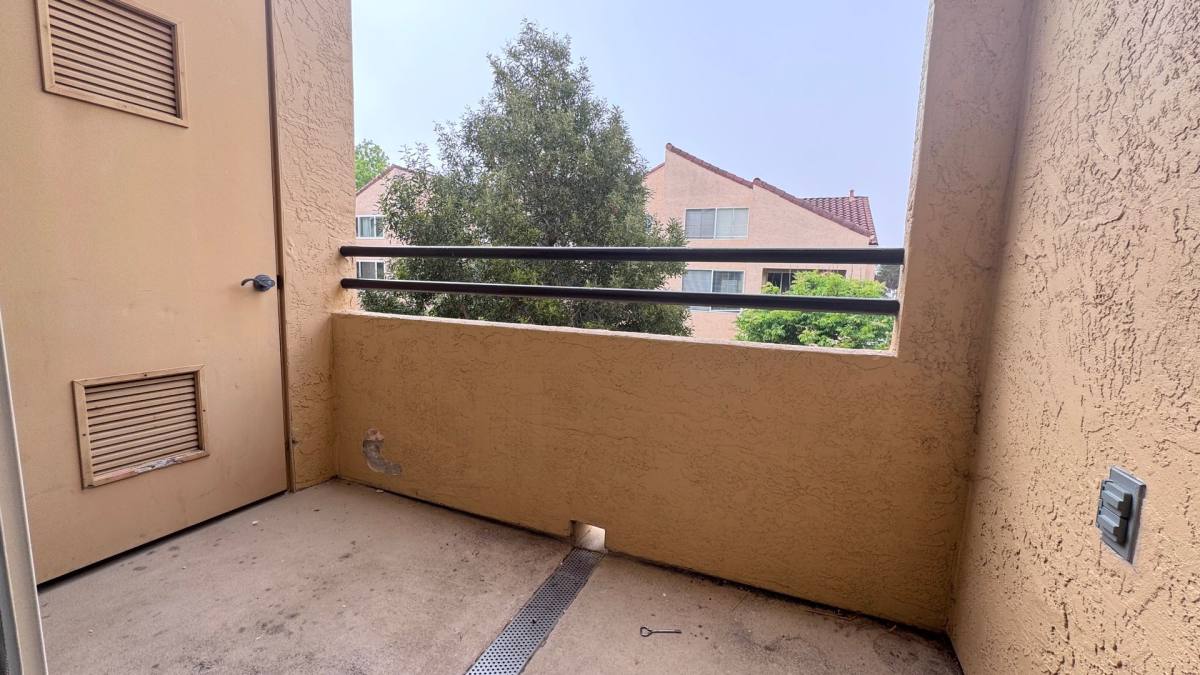 Apartment for rent at 3939 Nobel Dr, San Diego, CA 92121