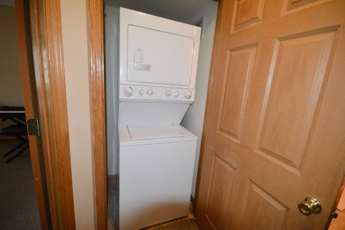 House for rent at 1872 Deerhaven Lane NE, Rochester, MN 55906
