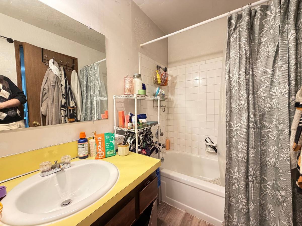 Apartment for rent at 1225 N 178th St, Seattle, WA 98133
