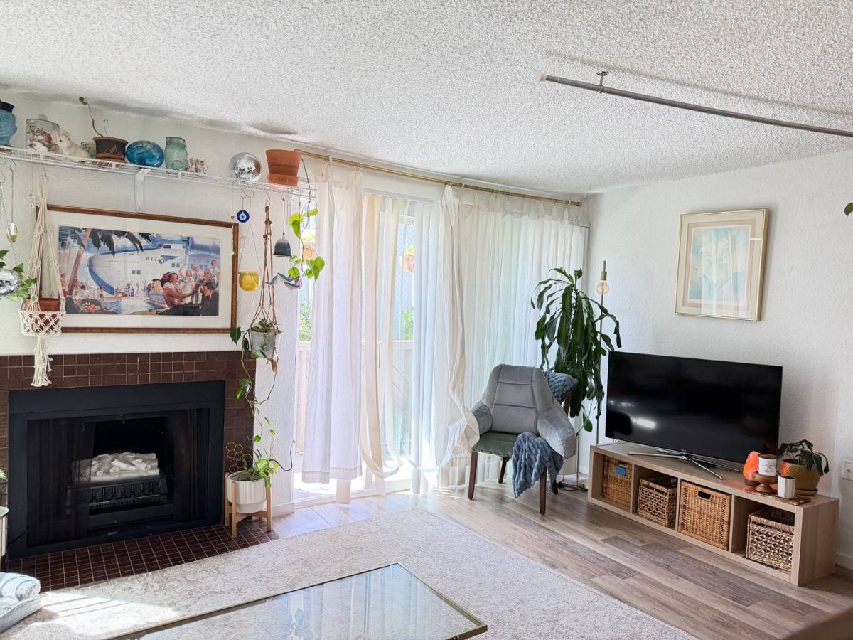 Apartment for rent at 1225 N 178th St, Seattle, WA 98133