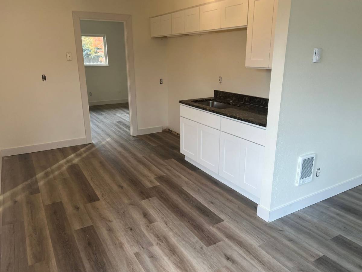 Apartment for rent at 2409 E Millplain Blvd, Vancouver, WA 98661