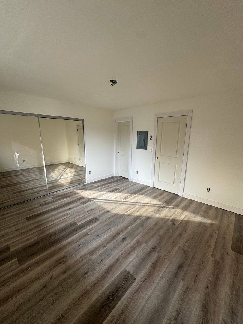 Apartment for rent at 2409 E Millplain Blvd, Vancouver, WA 98661