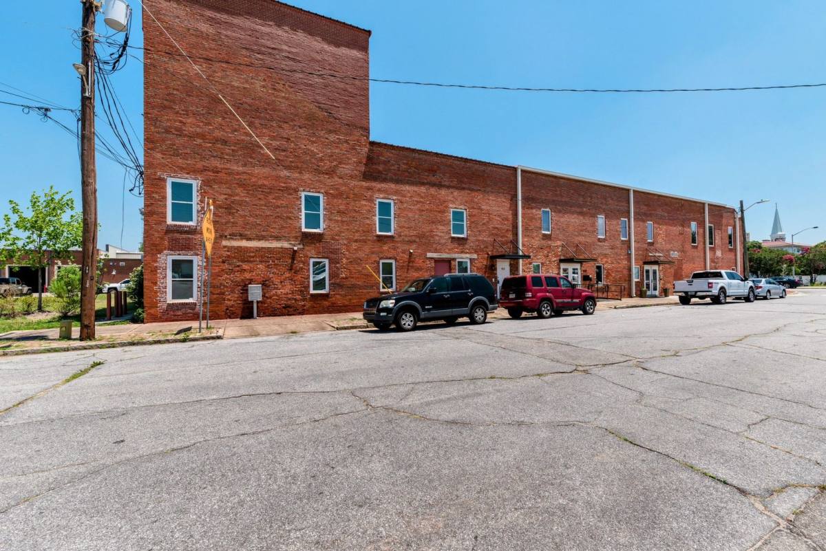 Apartment for rent at 913 Walker St #102, Augusta, GA 30901