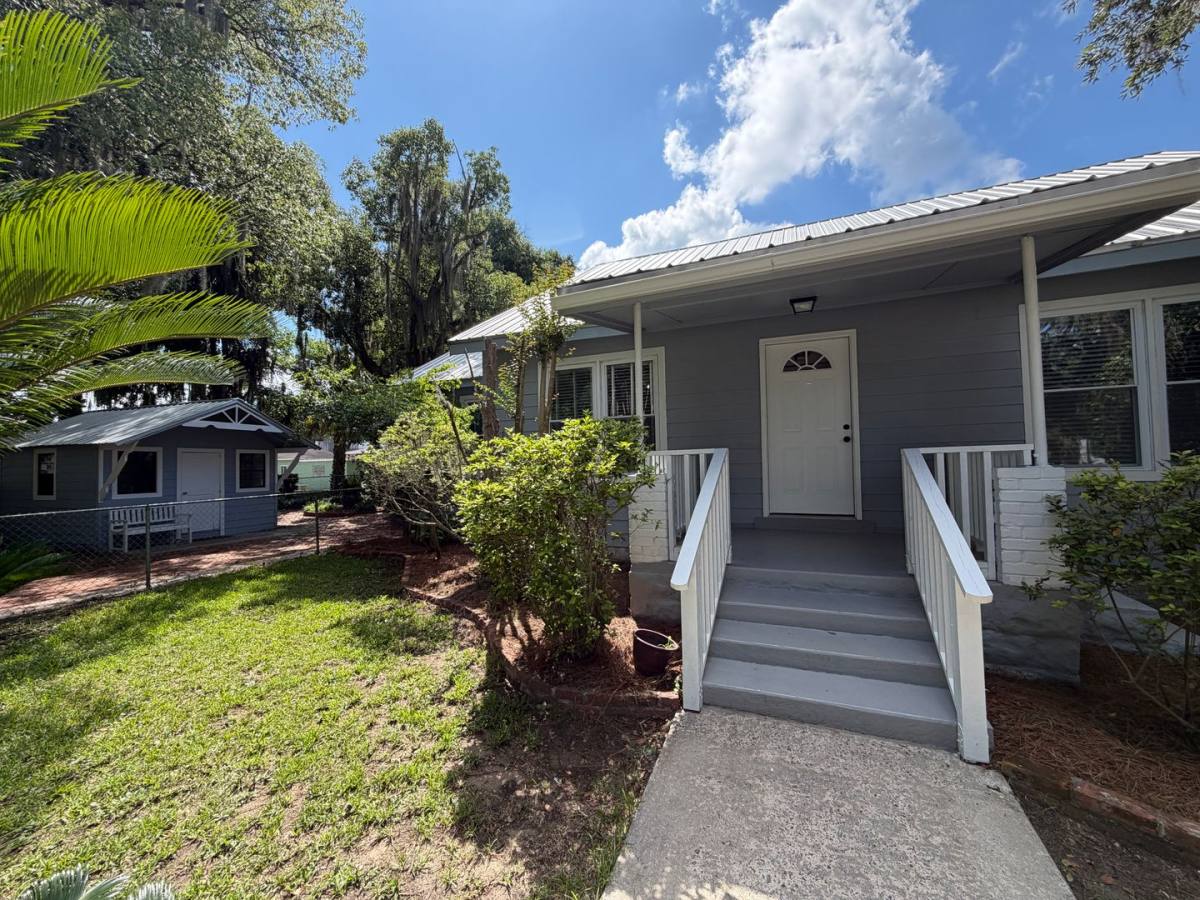 House for rent at 107 Screven St, Darien, GA 31305