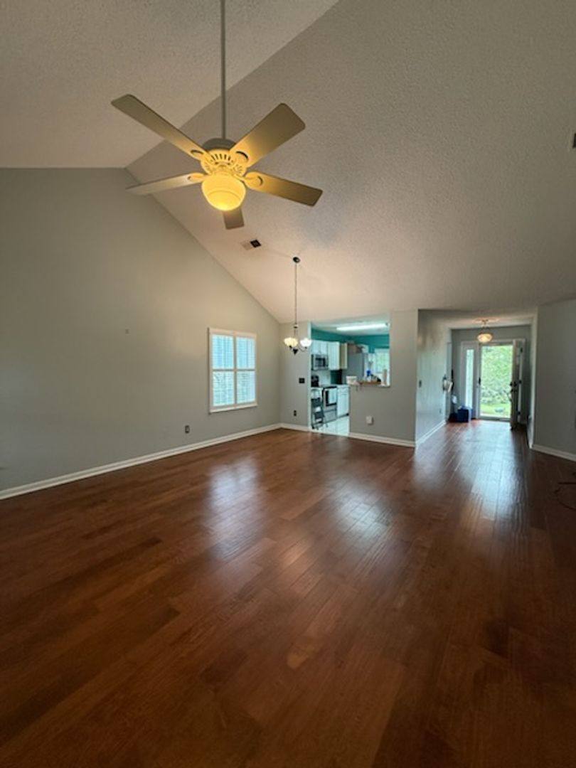 House for rent at 1325 Parkwood Dr, Florence, SC 29505