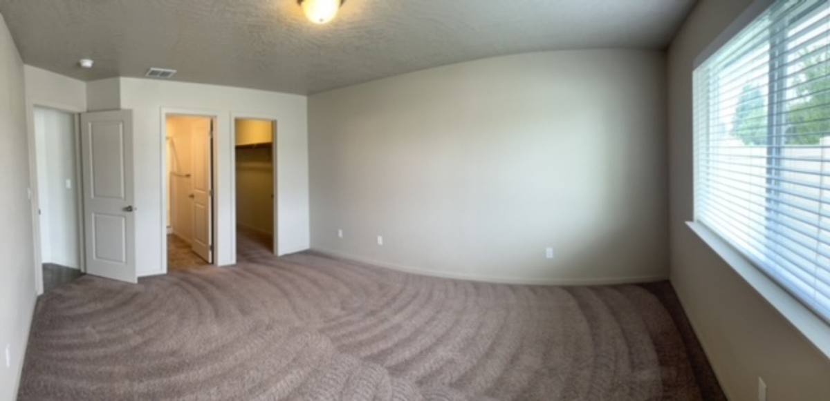 Apartment for rent at 17910 - 17912 E Shannon Ave, Greenacres, WA 99016