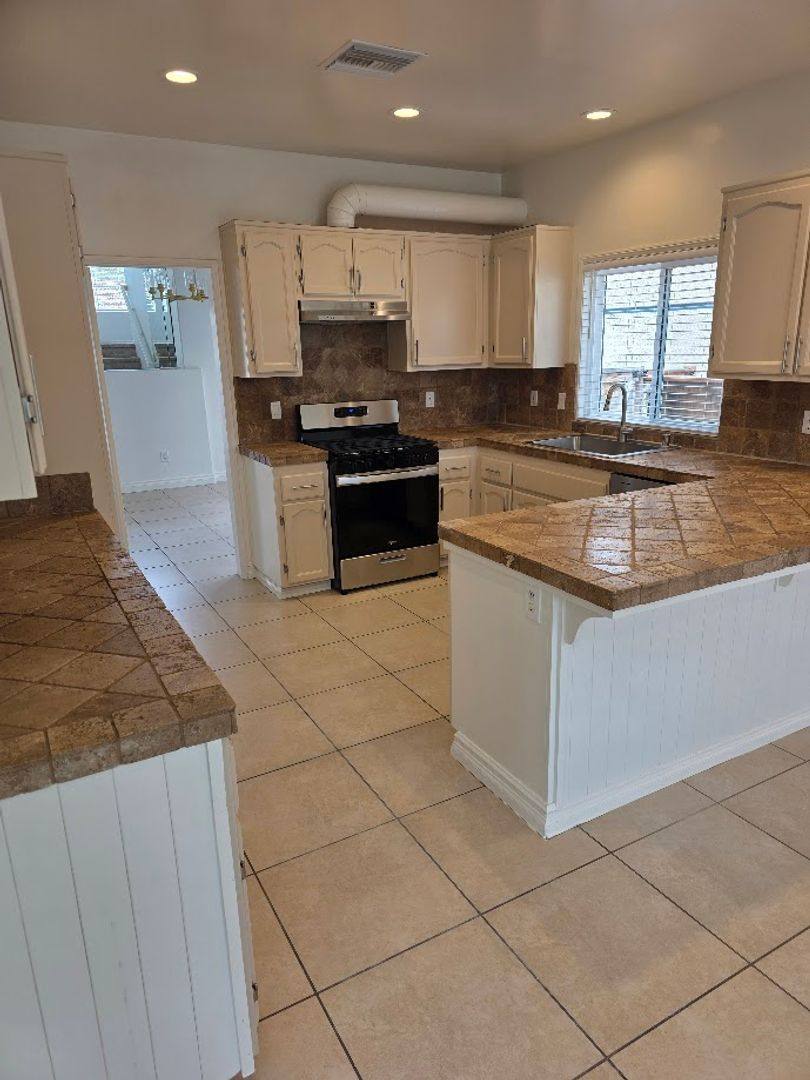 House for rent at 45104 Putting Green Court, Temecula, CA 92592