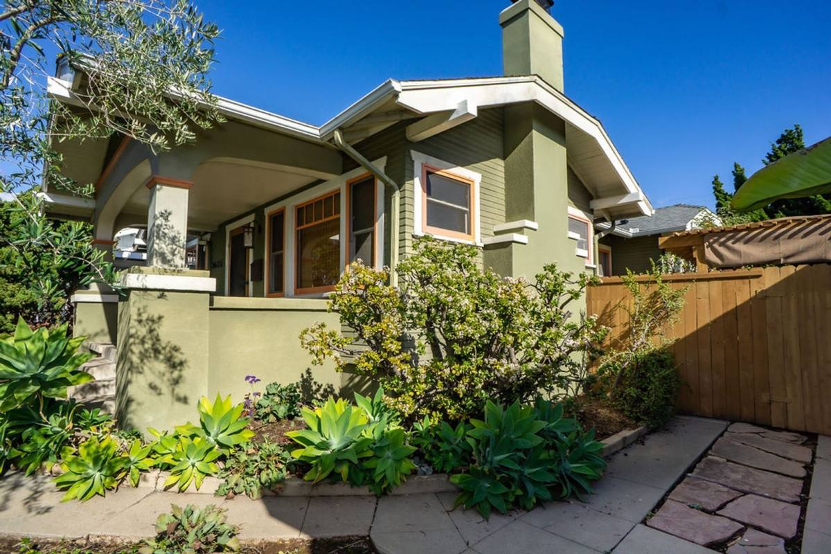Townhouse for rent at 3635 Pershing Ave, San Diego, CA 92104