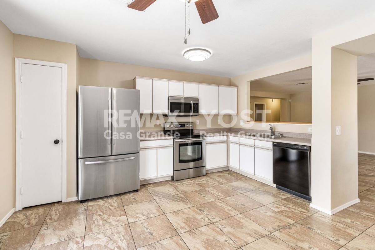 House for rent at 520 W Casa Mirage Court, Casa Grande, AZ 85122