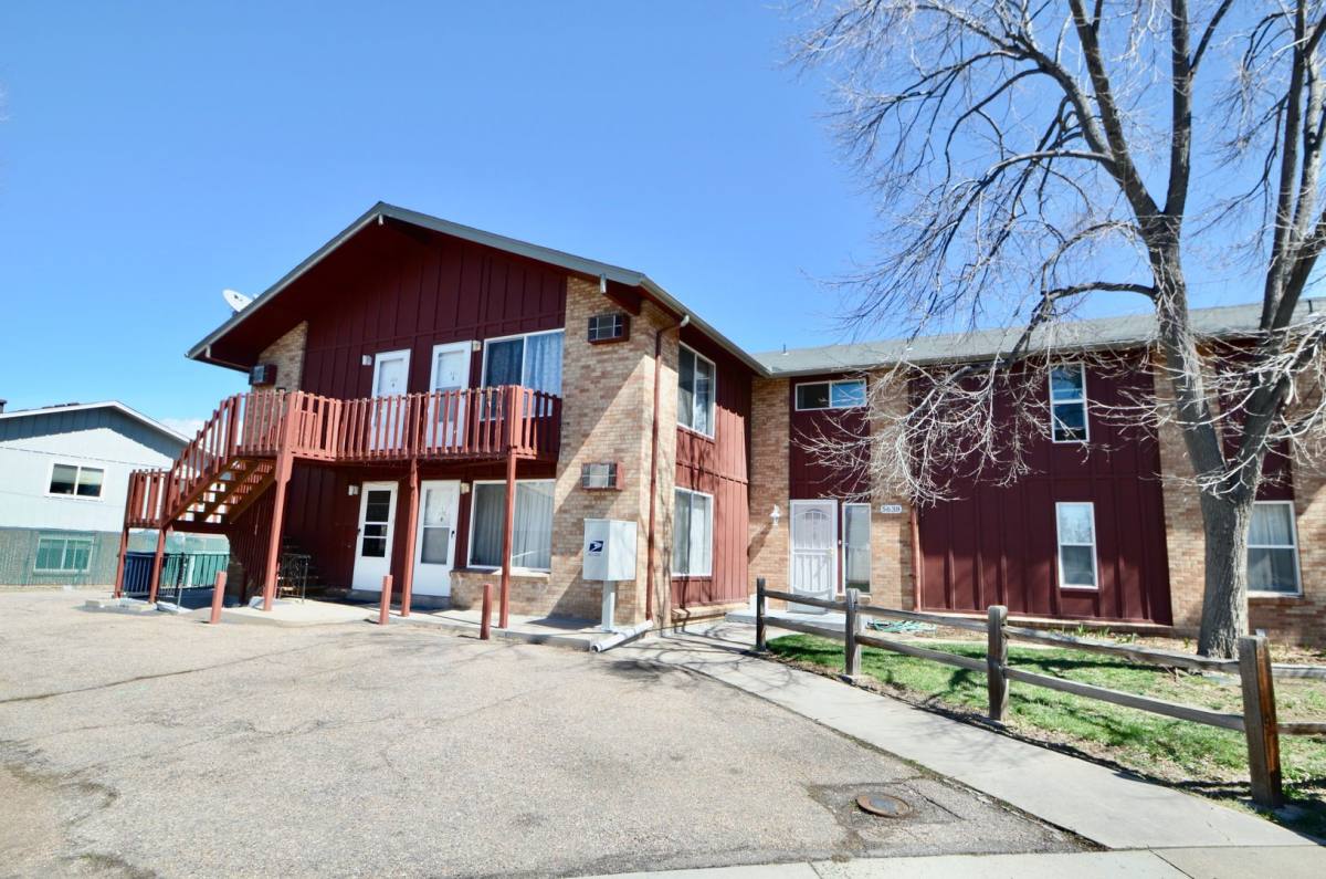 Apartment for rent at 5638 S Fox Circle, Littleton, CO 80120