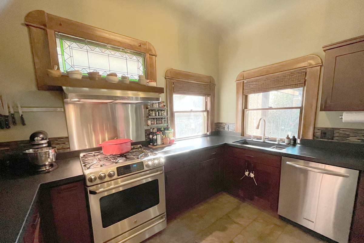 House for rent at 285 S 12th St, San Jose, CA 95112