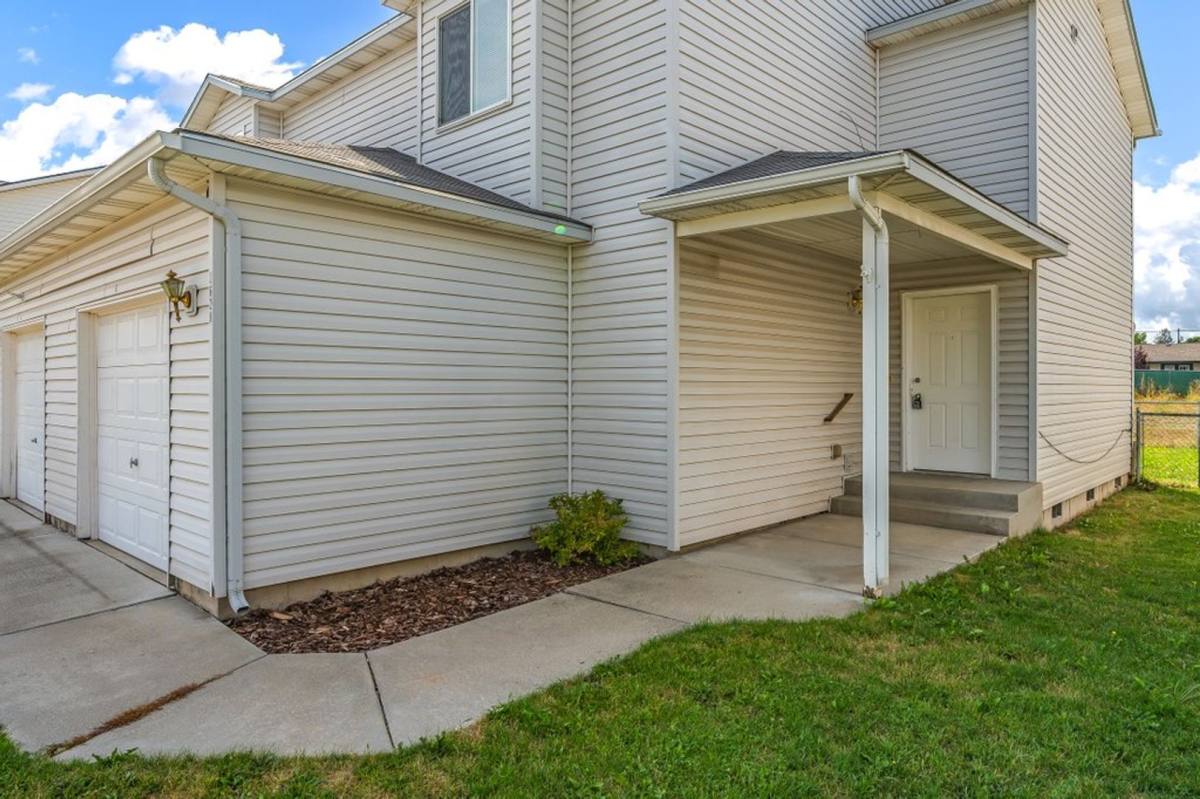 House for rent at 1620 E Coeur D'alene Ave, Post Falls, ID 83854