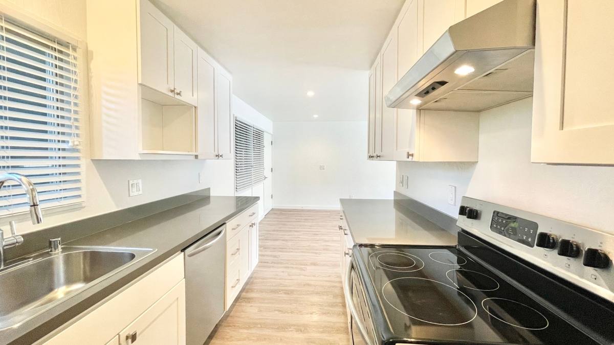 Apartment for rent at 914 Mountain View Ave, Mountain View, CA 94040