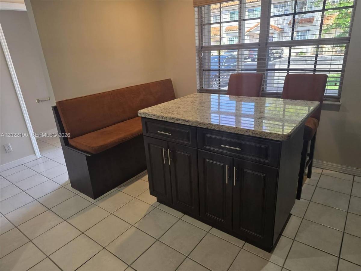Townhouse for rent at 9521 NW 42nd St, Fort Lauderdale, FL 33351