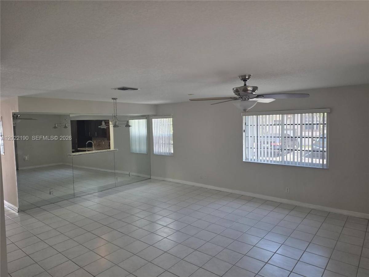 Townhouse for rent at 9521 NW 42nd St, Fort Lauderdale, FL 33351