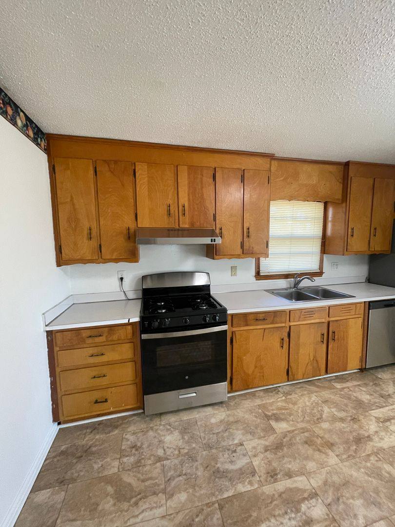 House for rent at 109 Jackson Rd, Dunn, NC 28334