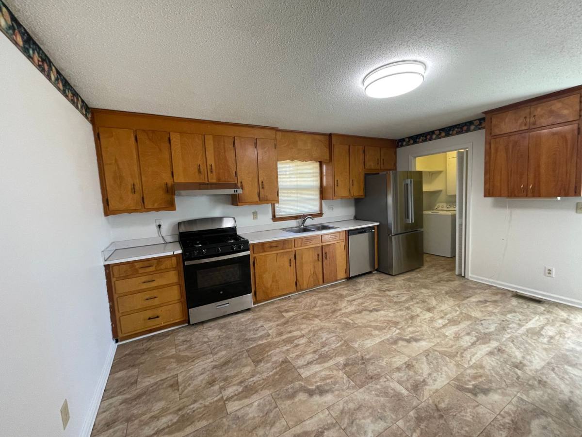 House for rent at 109 Jackson Rd, Dunn, NC 28334