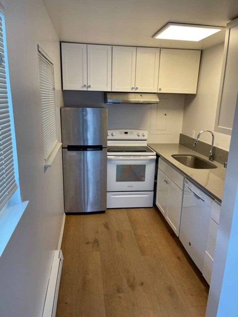 Apartment for rent at 310 N 72nd St, Seattle, WA 98103