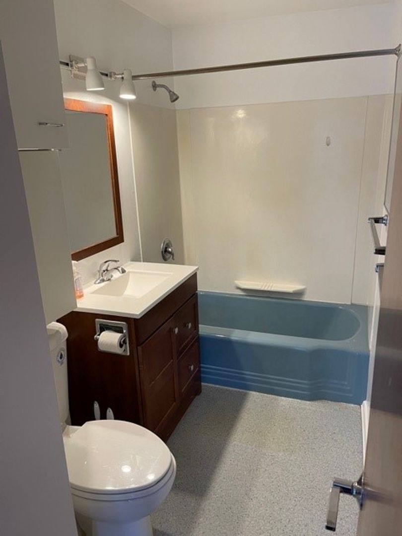 Apartment for rent at 310 N 72nd St, Seattle, WA 98103