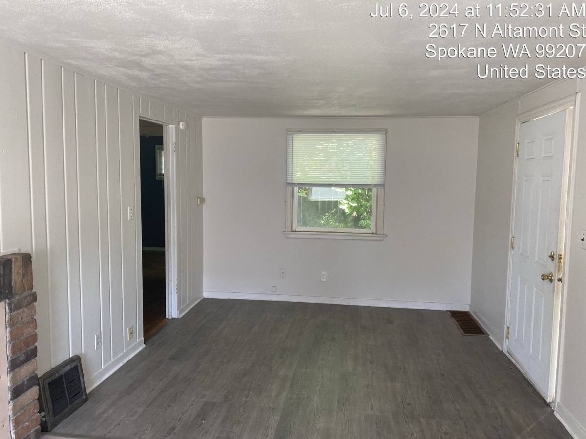 House for rent at 2617 N Altamont, Spokane, WA 99207