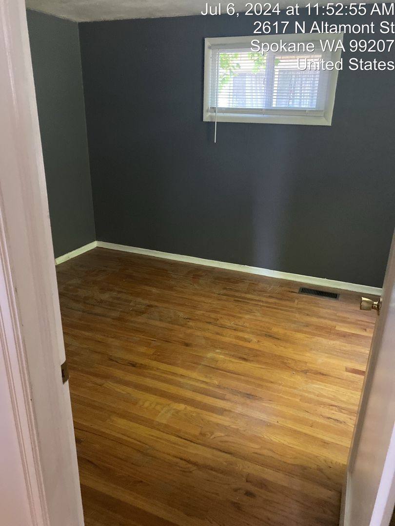 House for rent at 2617 N Altamont, Spokane, WA 99207
