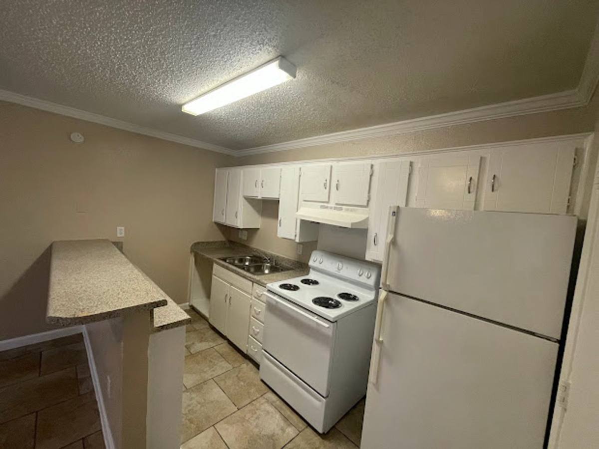 Spanish Vida, 2722 S Buckner Blvd, Dallas, TX 75227 - Apartment for Rent - Image 14
