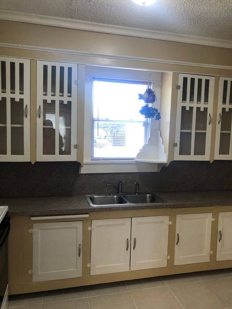 House for rent at 619 Poplar St, Abilene, TX 79602