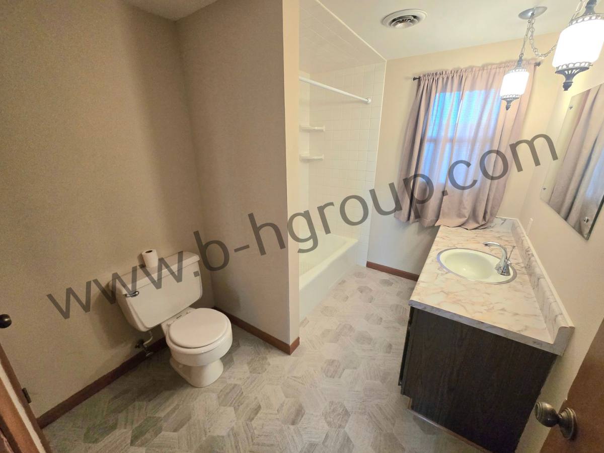 Apartment for rent at 5103 24th Ave, Kenosha, WI 53140