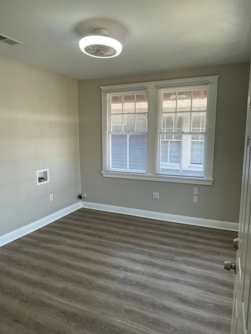 Apartment for rent at 4639 - 41 S Carrollton & 4110 16 Cleveland, New Orleans, LA 70119