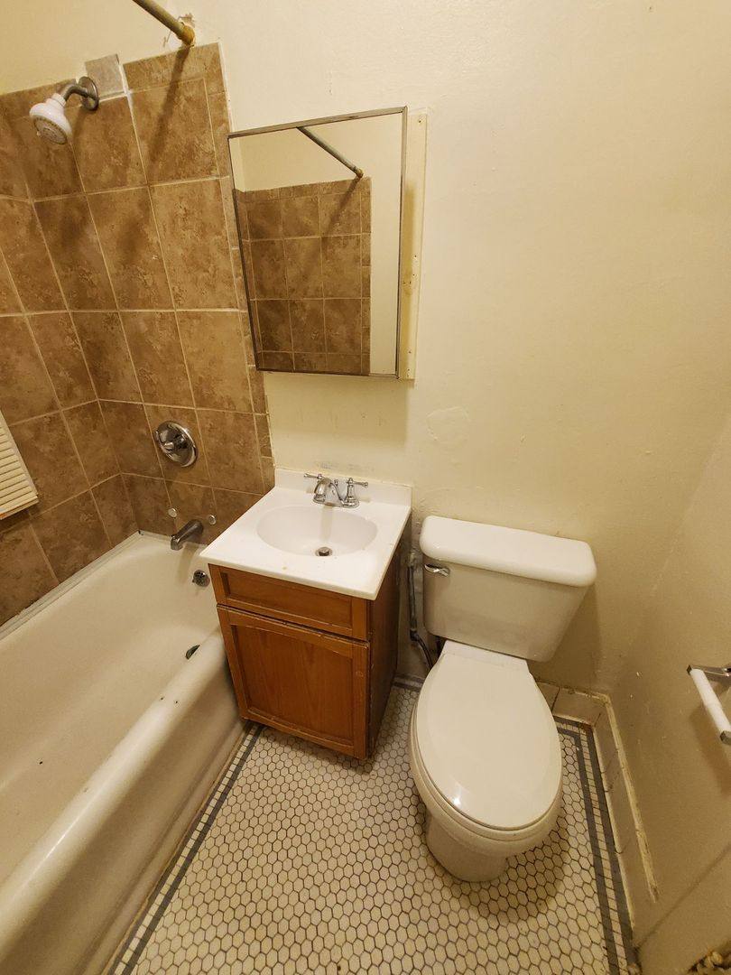 Apartment for rent at 816 W Greenfield Ave, Milwaukee, WI 53204