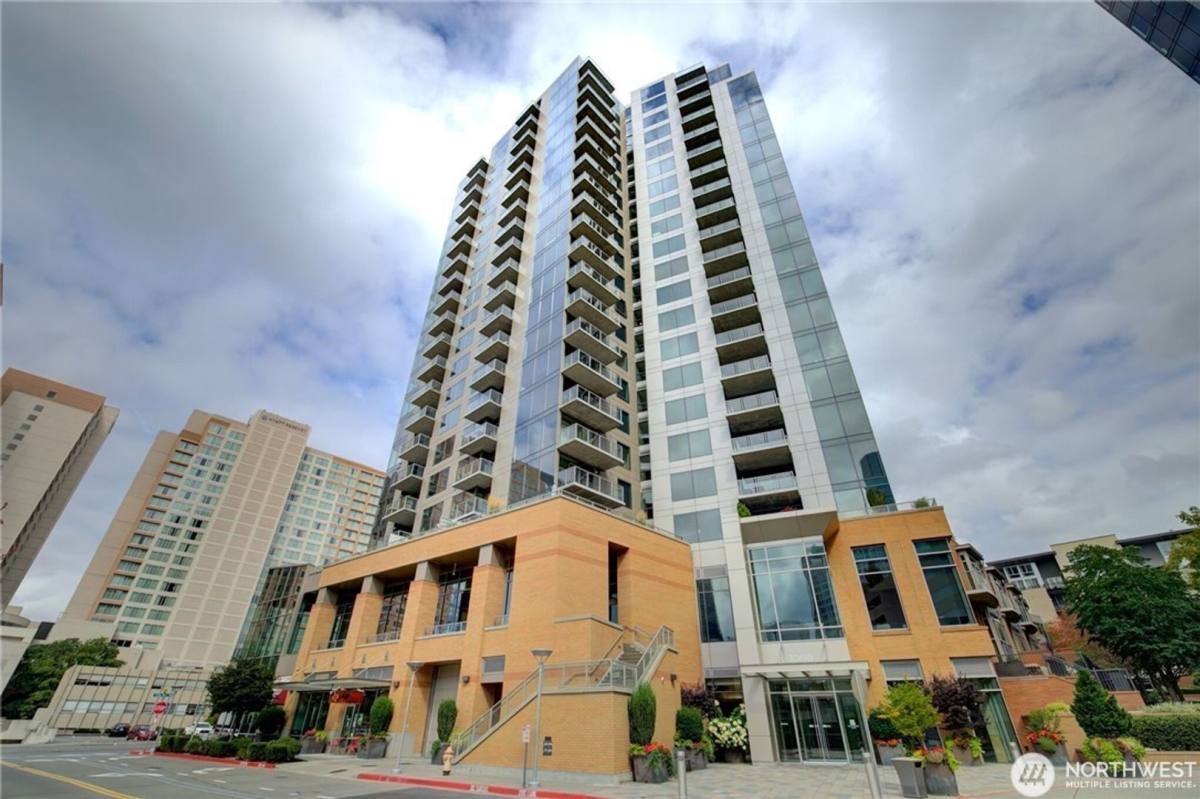 Condo for rent at 10650 NE 9th Place, Bellevue, WA 98004