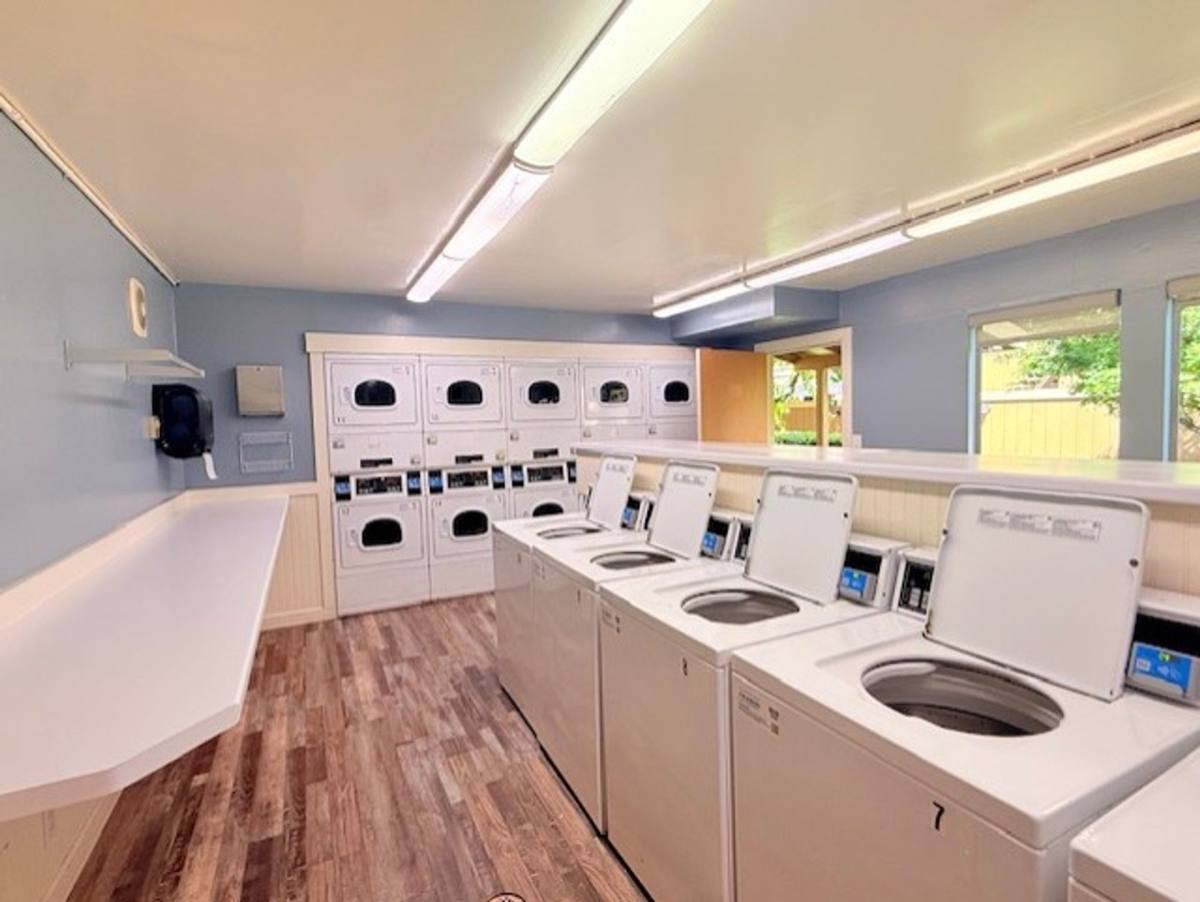 Apartment for rent at 150 Cleaveland Rd, Pleasant Hill, CA 94523