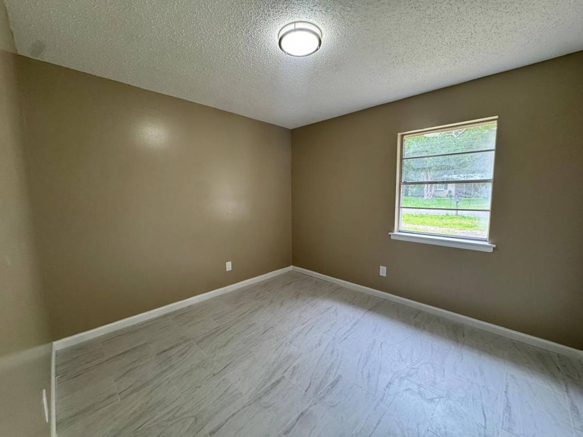 House for rent at 1253 Athey Rd, Mobile, AL 36608
